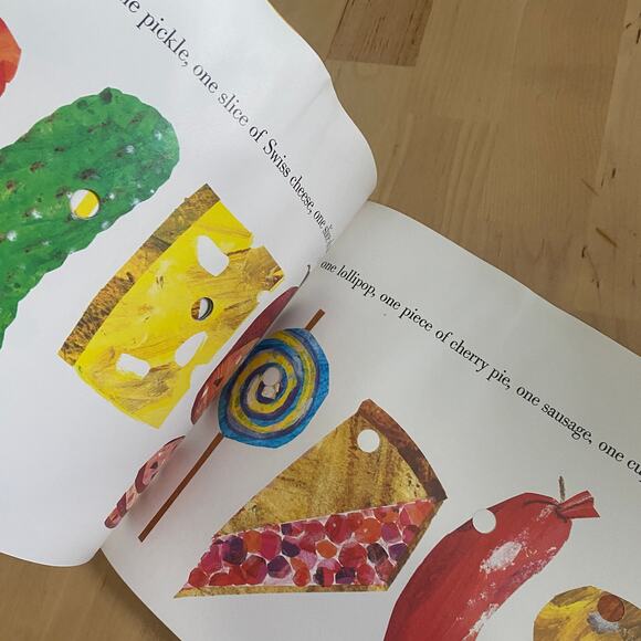 Vintage 80s Eric Carle The Very Hungry Caterpillar Paperback Book - Picture 5 of 7